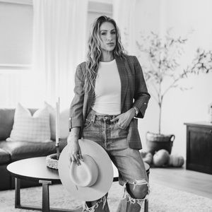 Meet your Posher, Brea